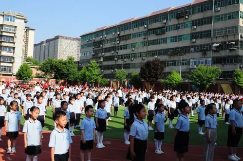 西安市莲湖区星火路小学开展一年级入队仪式